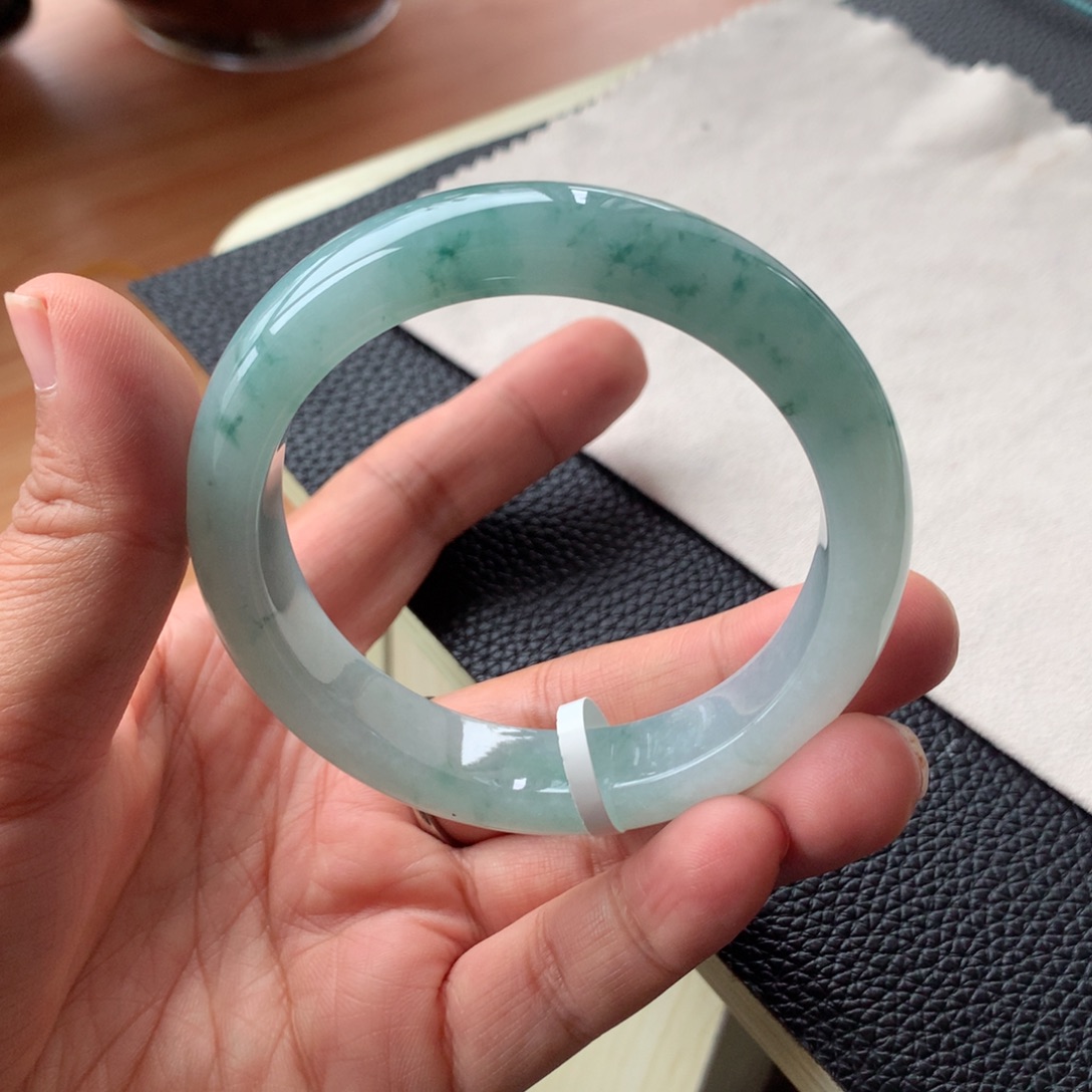 绿***箩翡翠未镶嵌手镯2号