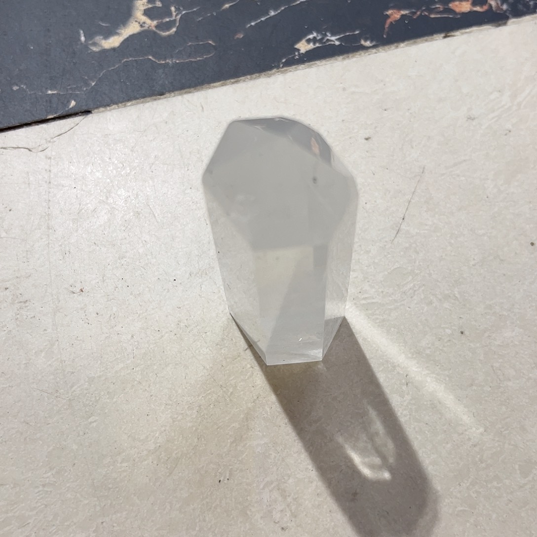 余***你水晶未镶嵌珠宝半成品