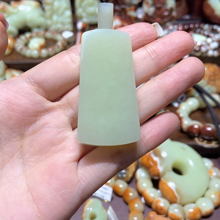 岫岩老玉（透闪石质玉）未镶嵌挂件