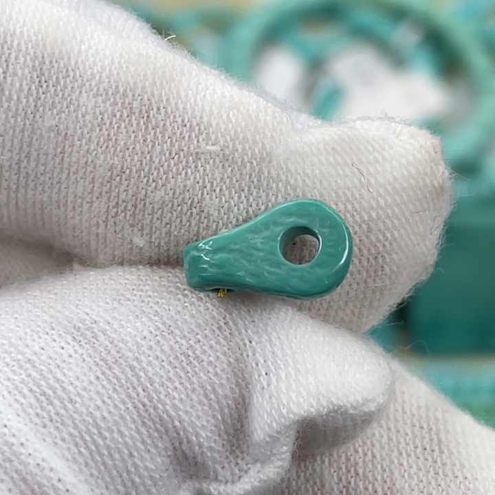 绿松石未镶嵌挂件