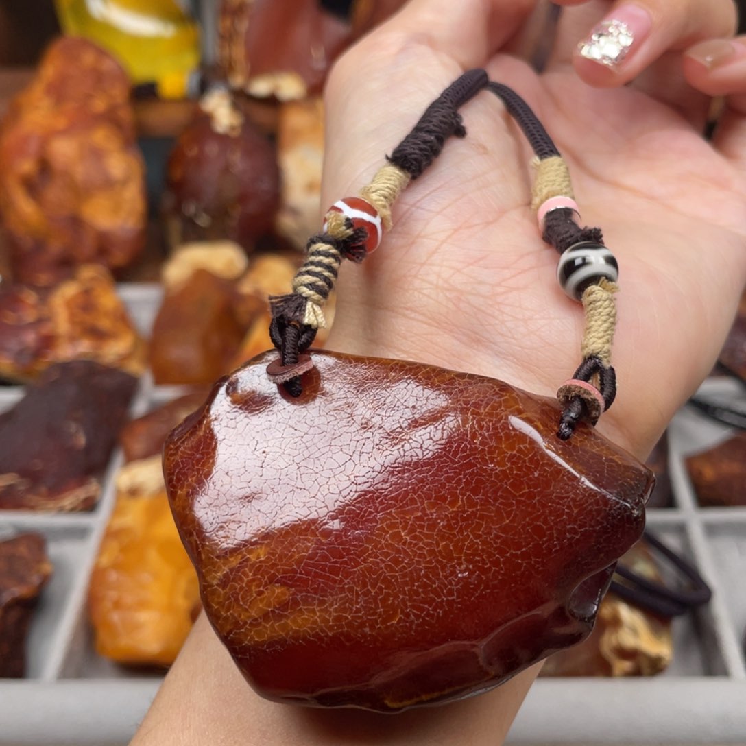 未镶嵌蜜蜡珠宝奇石