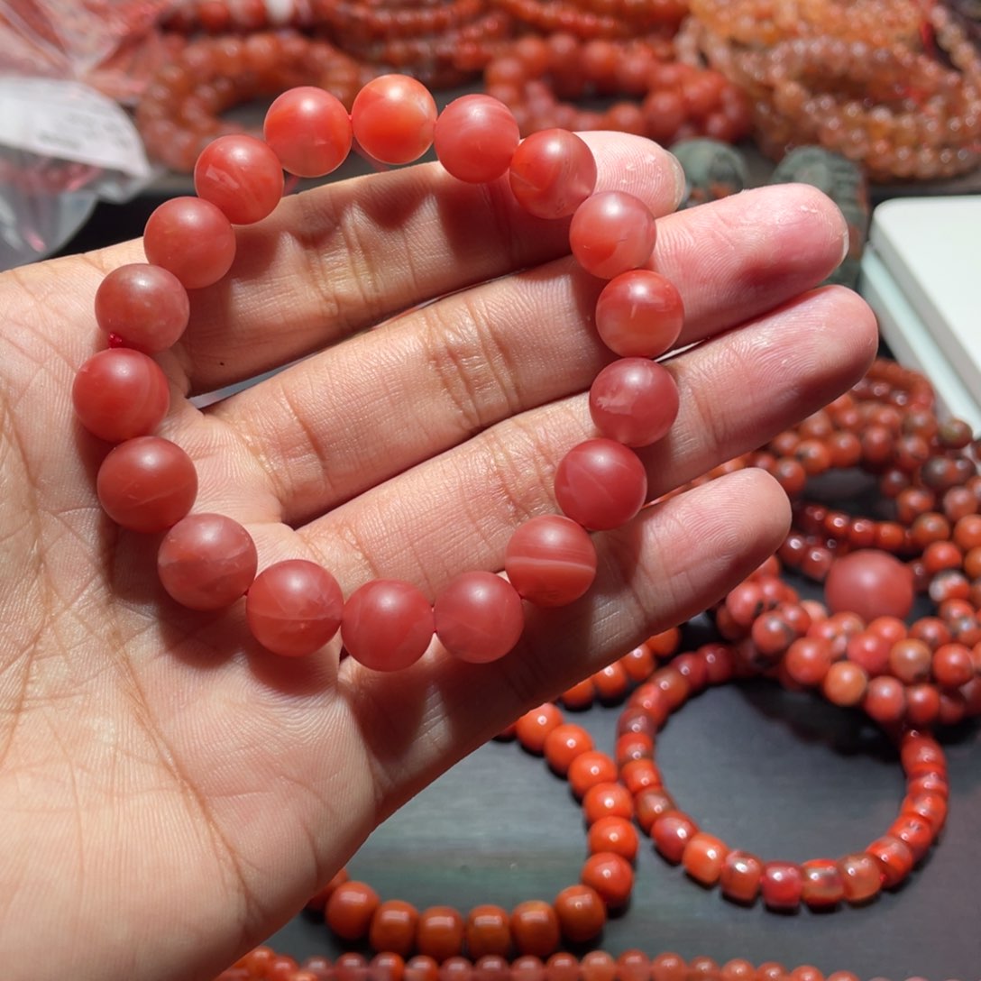 南红玛瑙手链未镶嵌