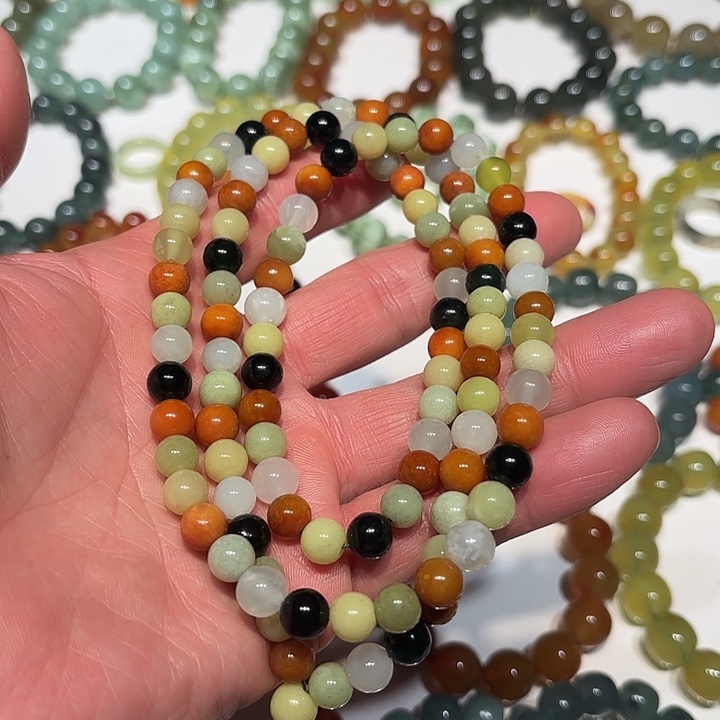 蛇纹石玉未镶嵌项链