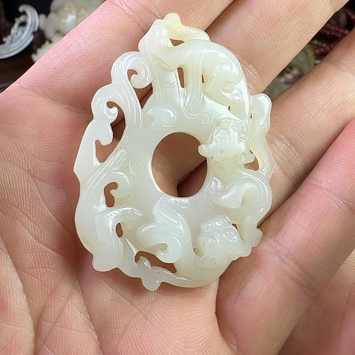 海***哥和田玉（糖玉）未镶嵌挂件