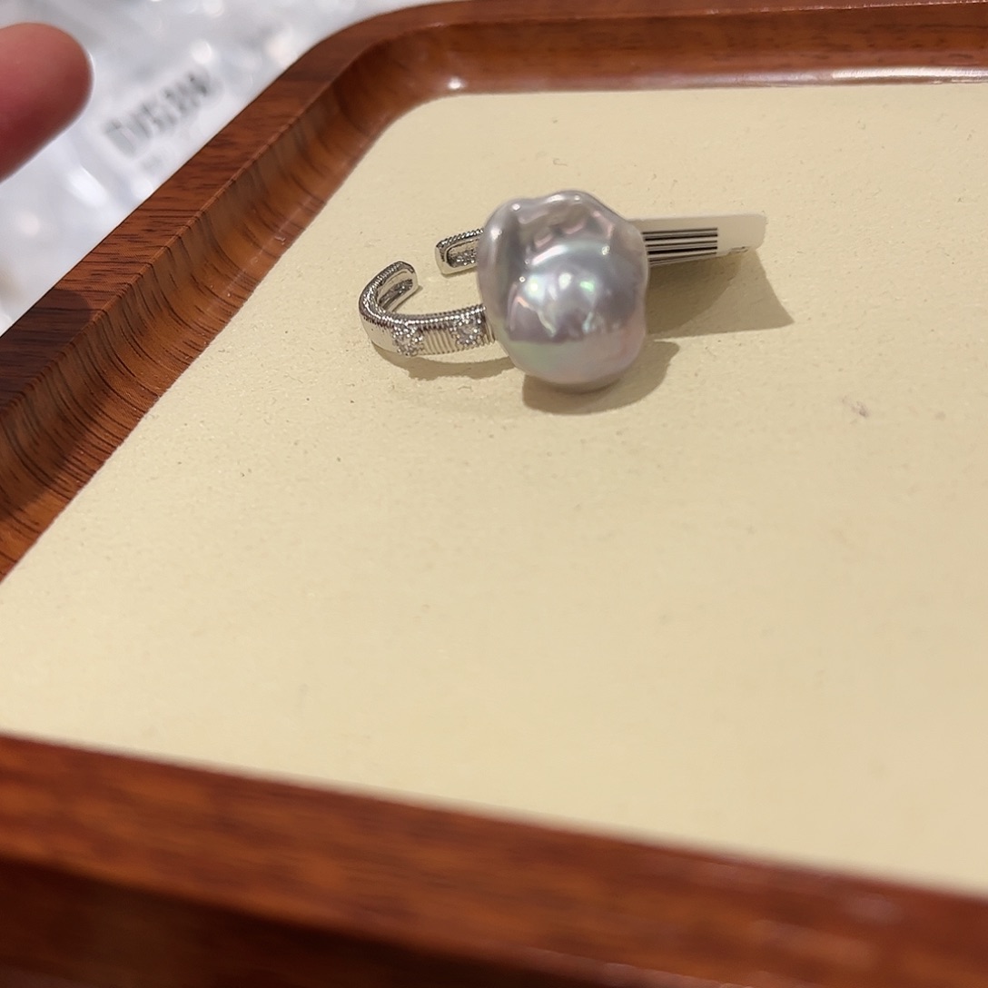 淡水珍珠耳饰合金