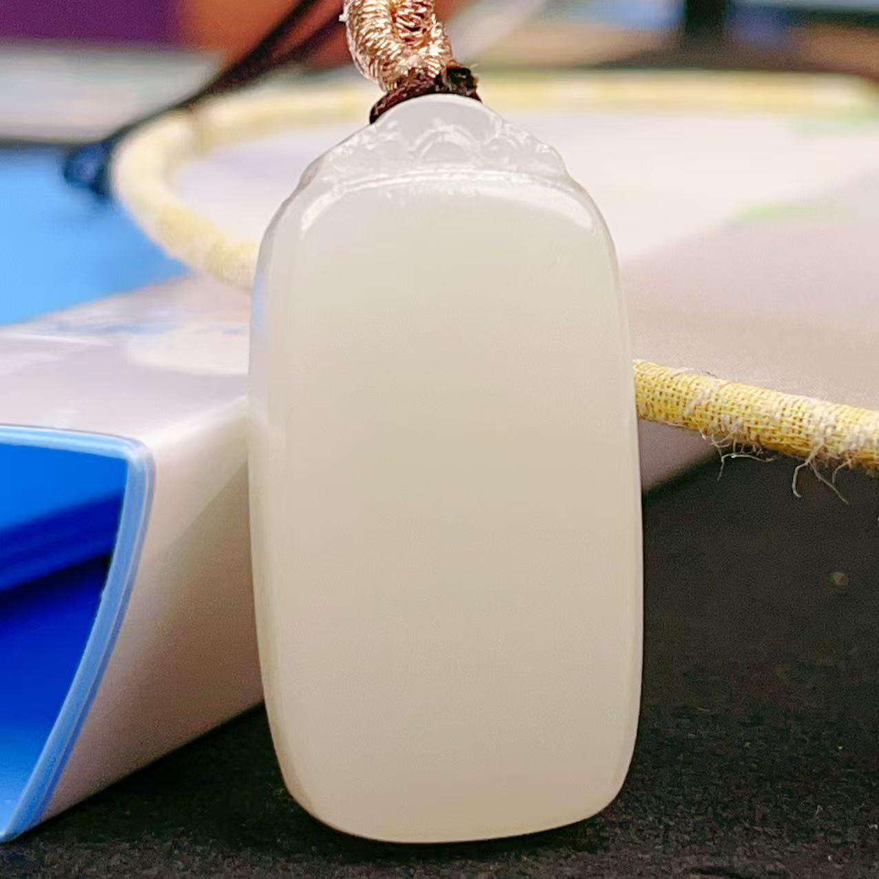 和田玉无事牌吊坠A0160