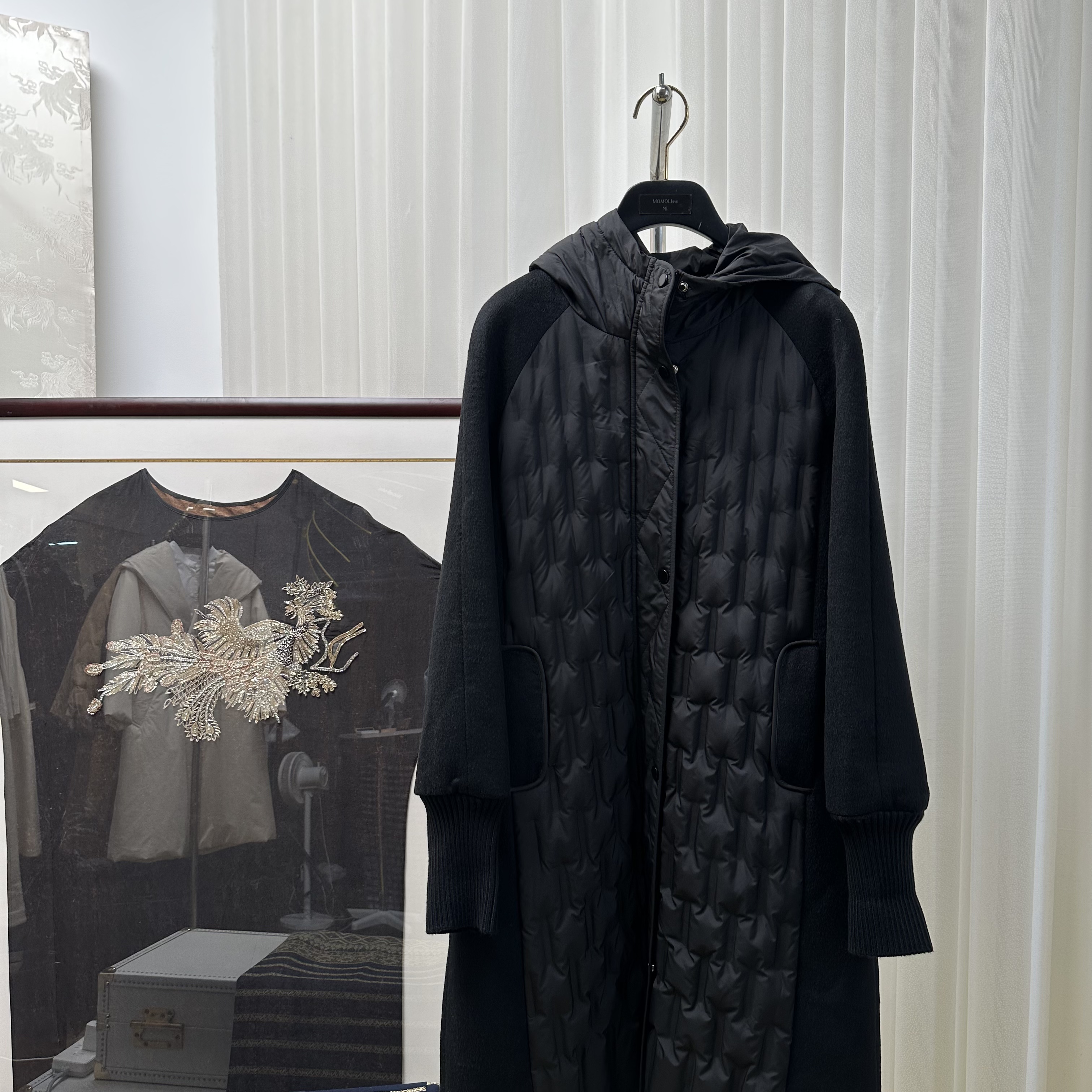 百搭气质拼接黑色修身宽松型拉链连帽街头风47