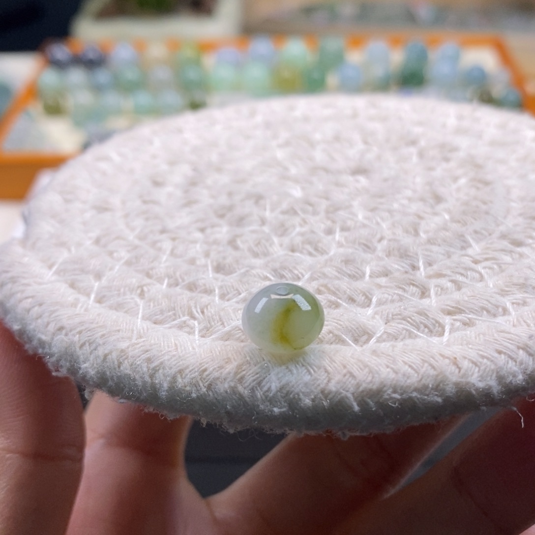 翡翠散珠天然翡翠9.5×7.3