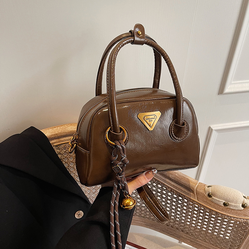 复古爆款保龄球包2024小众百搭洋气手提小包包质感简约单肩斜挎包