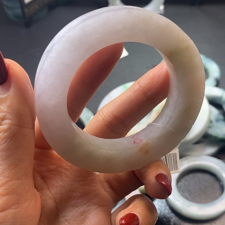 定制翡翠翡翠手镯未镶嵌辰**?