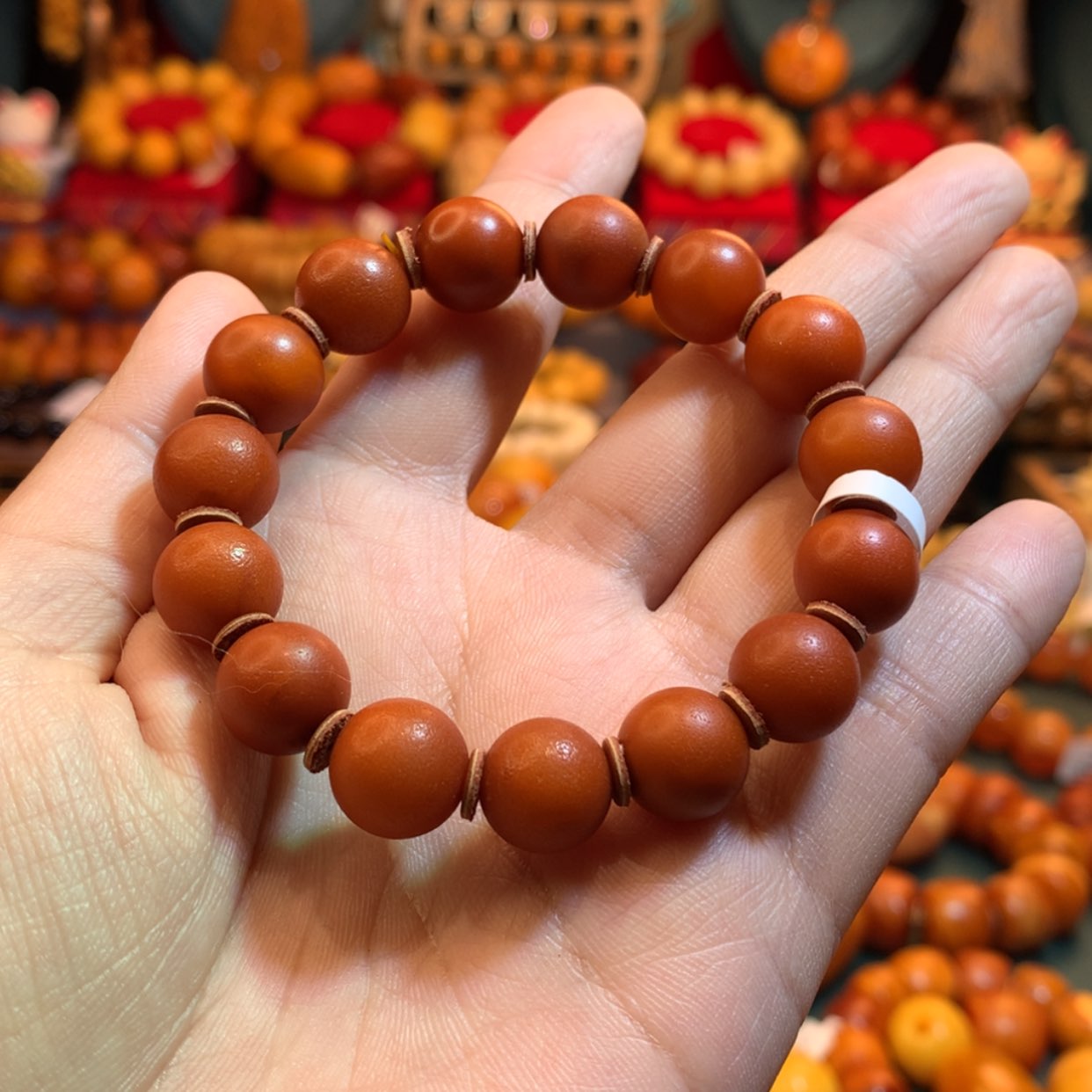 【闪购商品】蜜蜡手串未镶嵌皮***飞蜜蜡手串