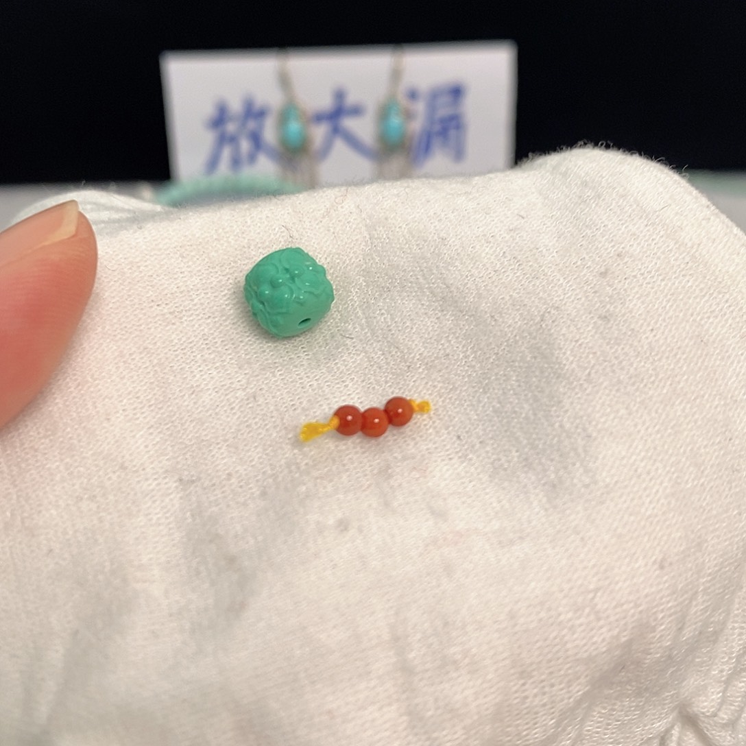 南红玛瑙未镶嵌珠宝奇石