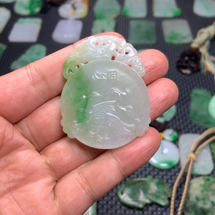 翡翠挂件未镶嵌裕