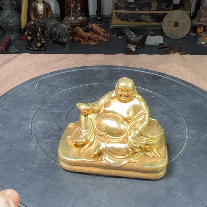 精品摆件工艺品等