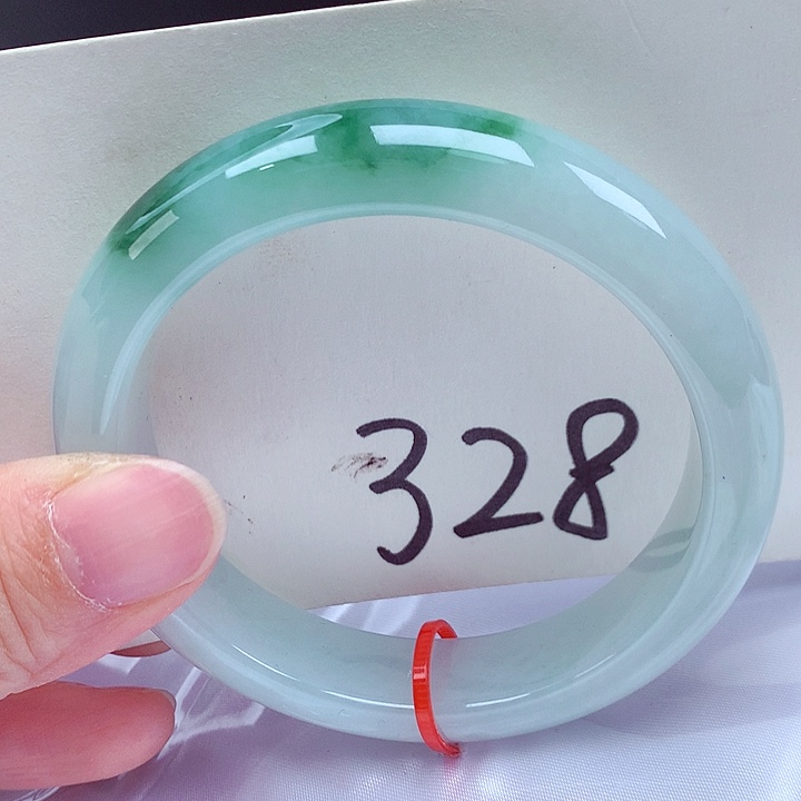 翡翠未镶嵌手镯翡翠