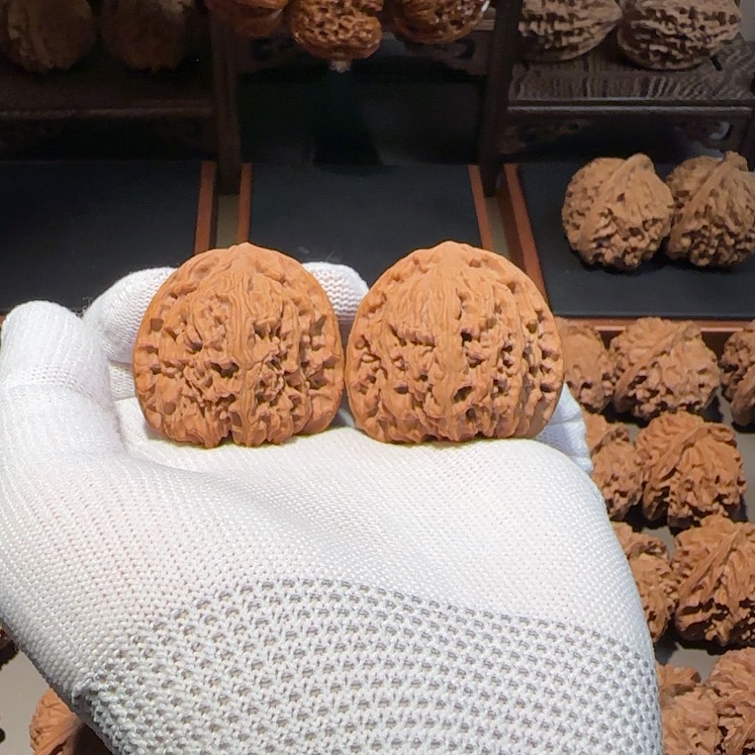 文玩核桃把件42尺全品南疆石