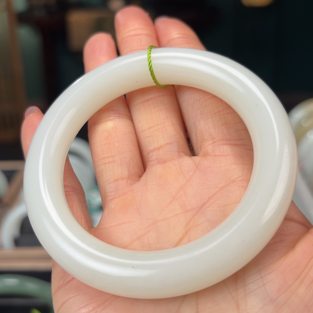 和田玉手镯卡58未镶嵌随*