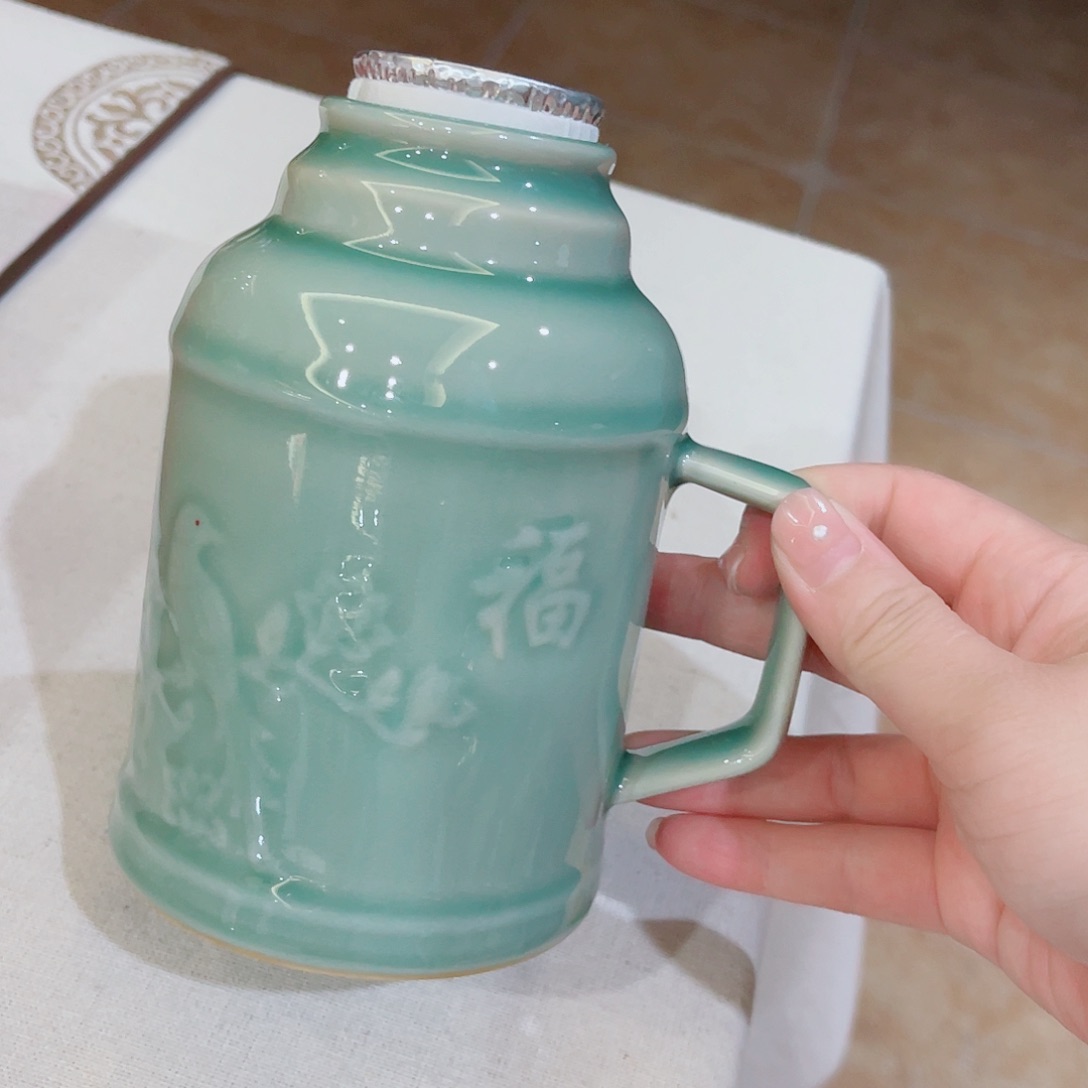青瓷哈哈哈哈哈哈哈哈哈哈哈