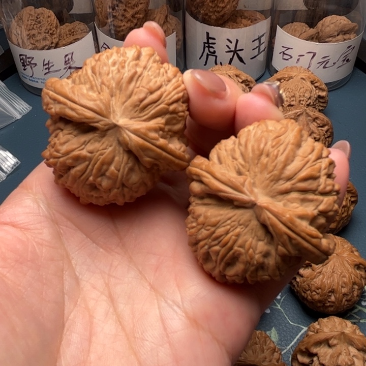 文玩核桃把件44闷白