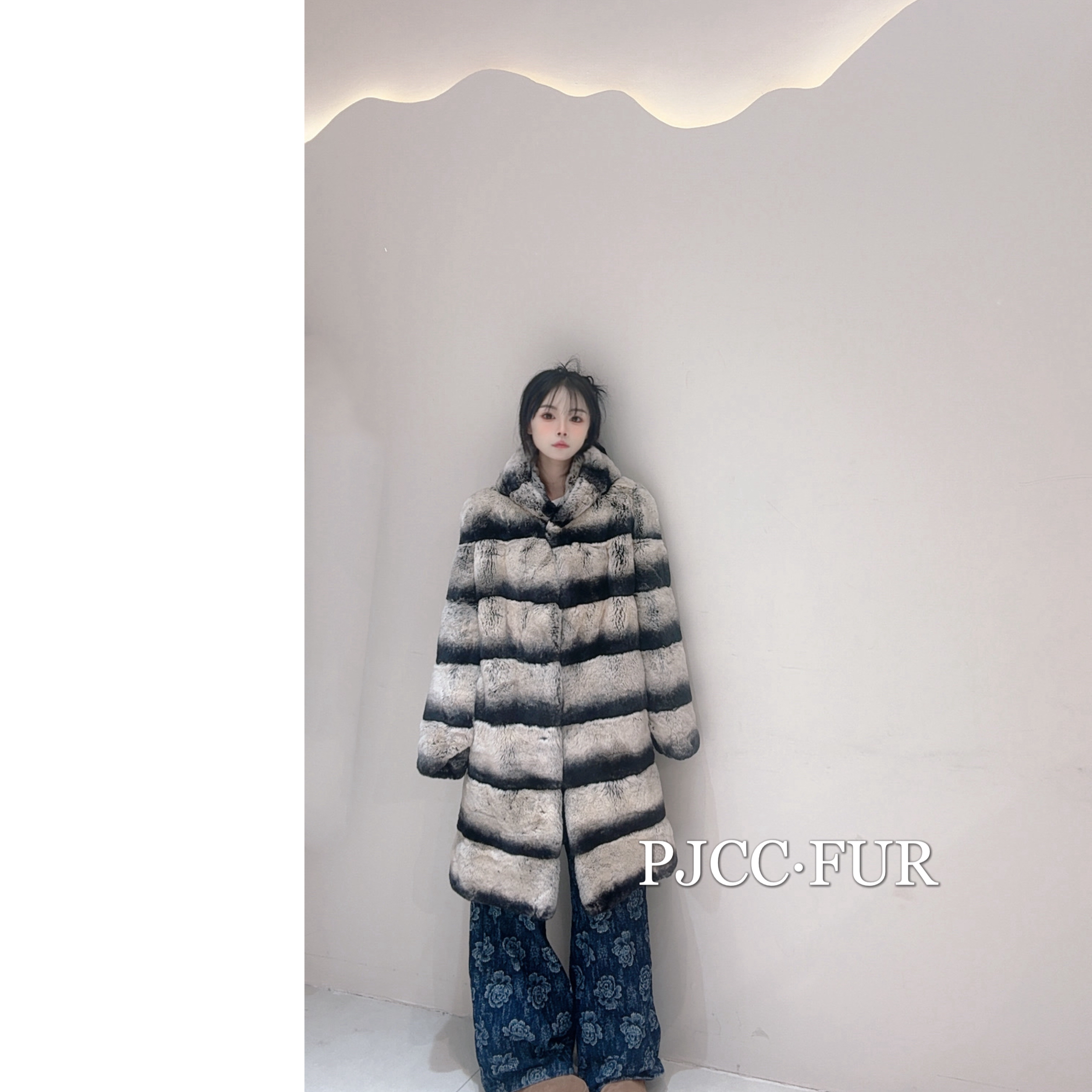 PJCC·FUR “灵感协奏曲”新款皮草进口兔毛连帽长款皮草外套女