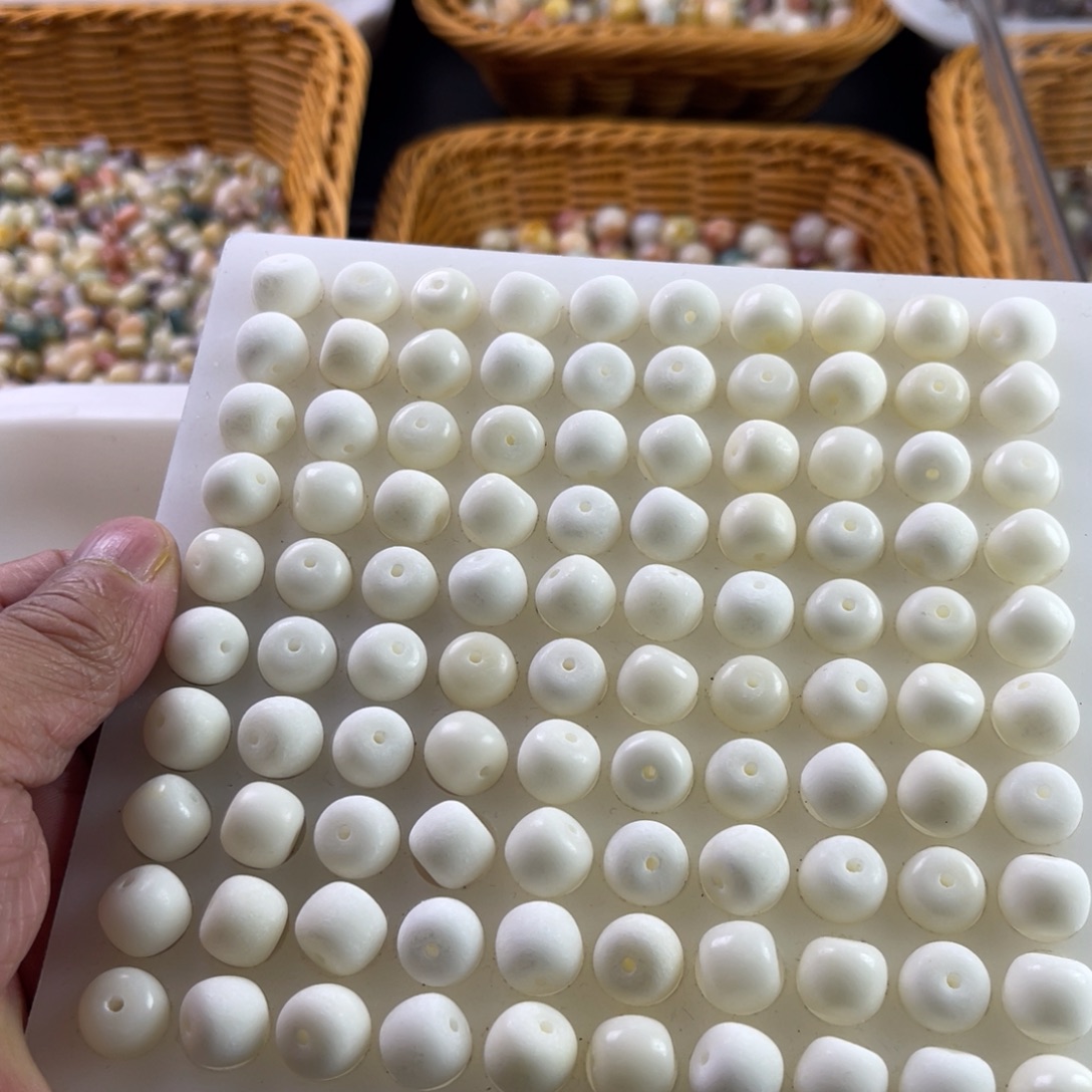 吊坠白玉菩提11.5-10白玉桶珠120颗