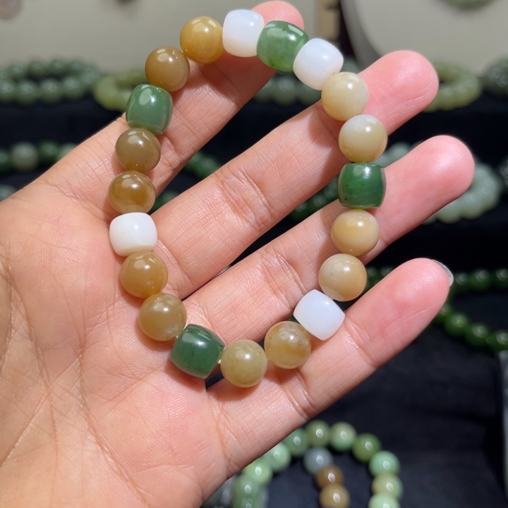 和田玉未镶嵌手链卡10