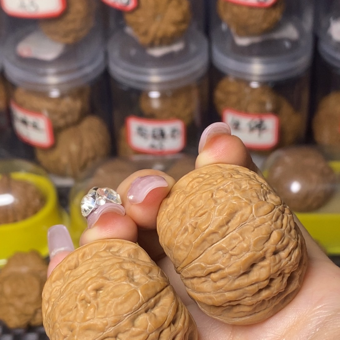 文玩核桃吊坠铁锤全品40.9