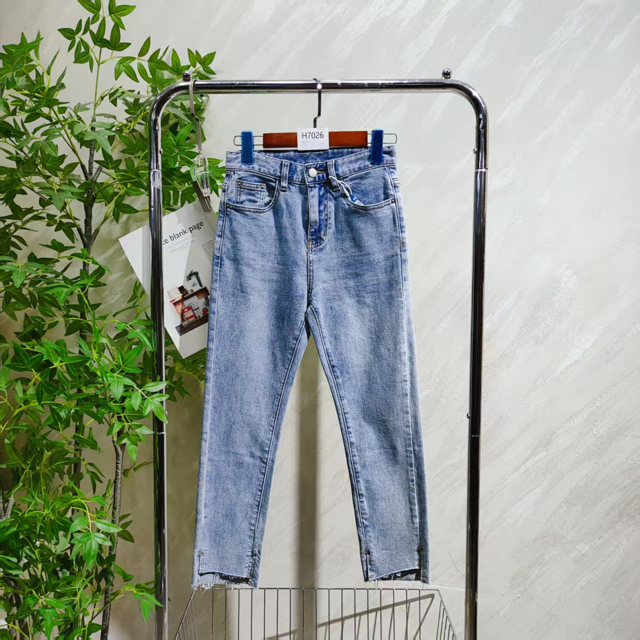 【H7026】 女士气质轻奢百搭牛仔裤