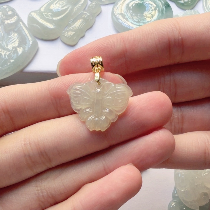 翡翠未镶嵌颈饰翡翠