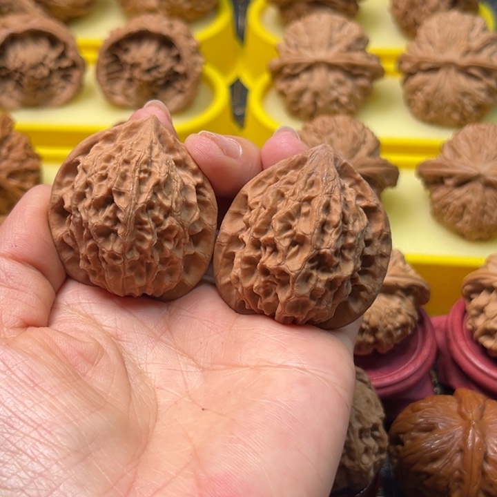 吊坠桃核38全品金牛