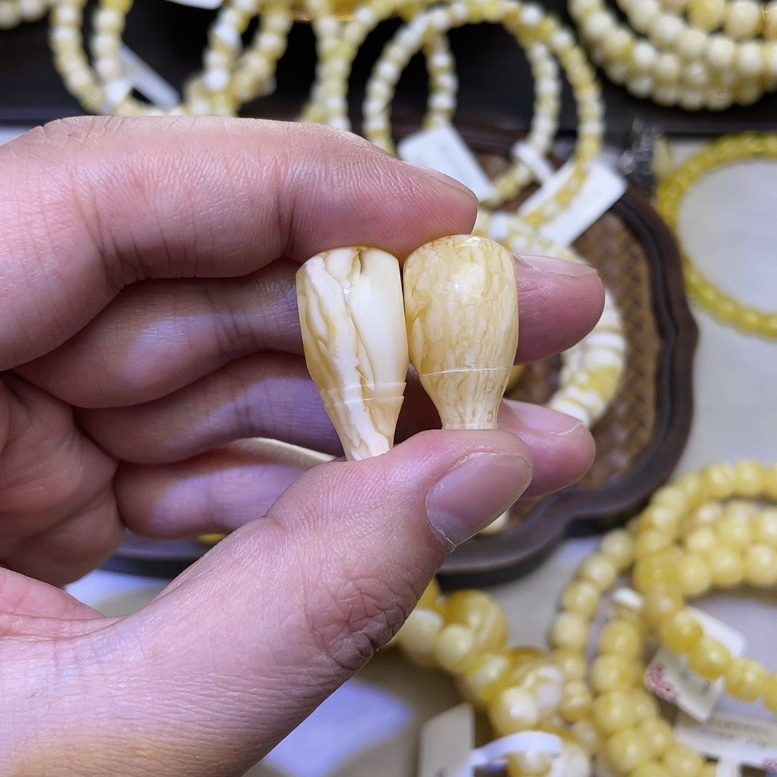 蜜蜡珠宝奇石未镶嵌三通12-13金瓷白虎皮