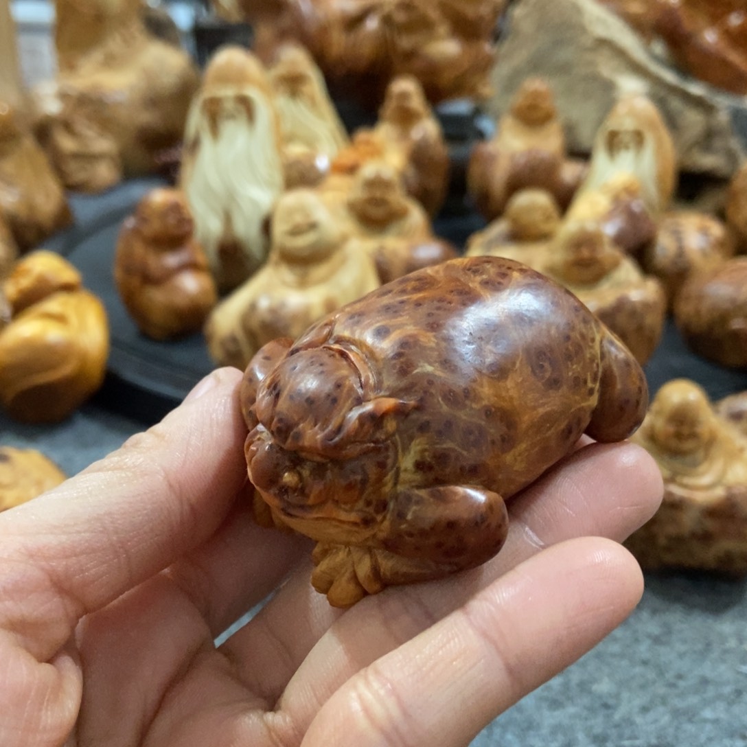 柏木（崖柏）四**间留疤金蟾