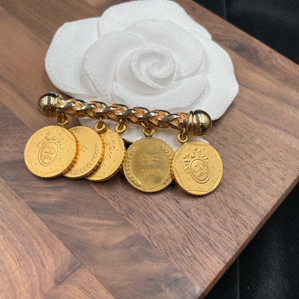 95新 DIOR/迪奥 迪奥经典造型圆盘流苏胸针/d01562