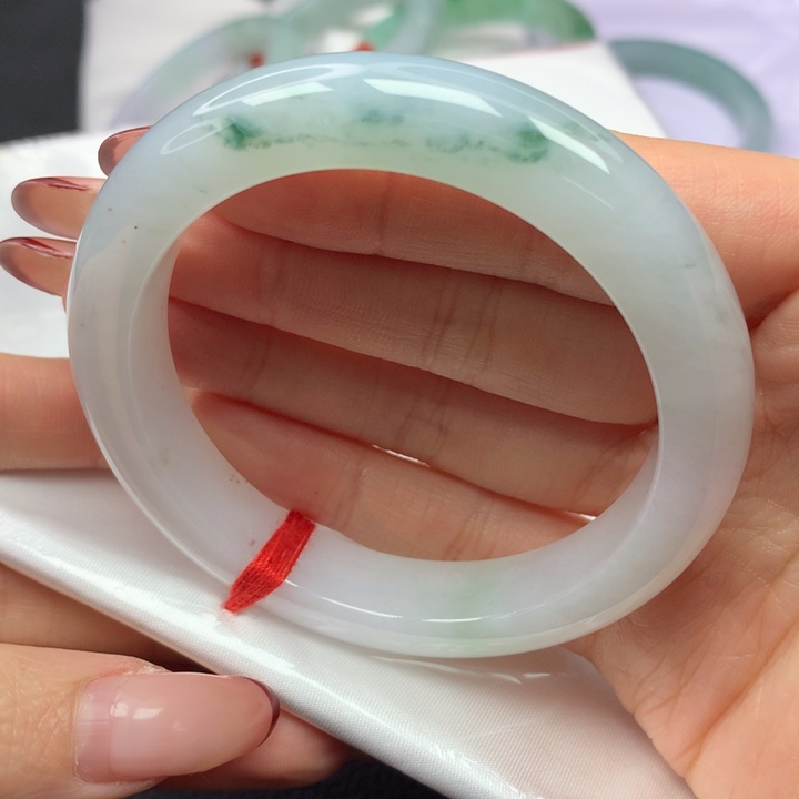 翡翠手镯未镶嵌55泥鳅背