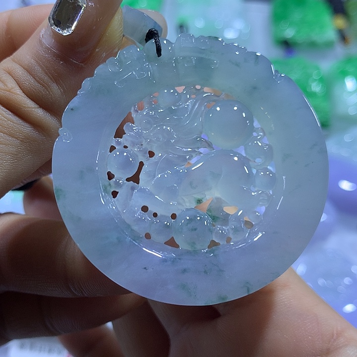 翡翠未镶嵌颈饰天然翡翠A货吊坠