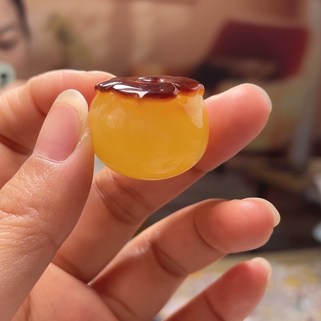 蜜蜡未镶嵌裸石吊坠