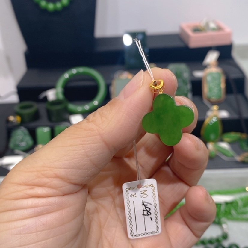 【闪购商品】和田玉（碧玉）18K金镶嵌颈饰