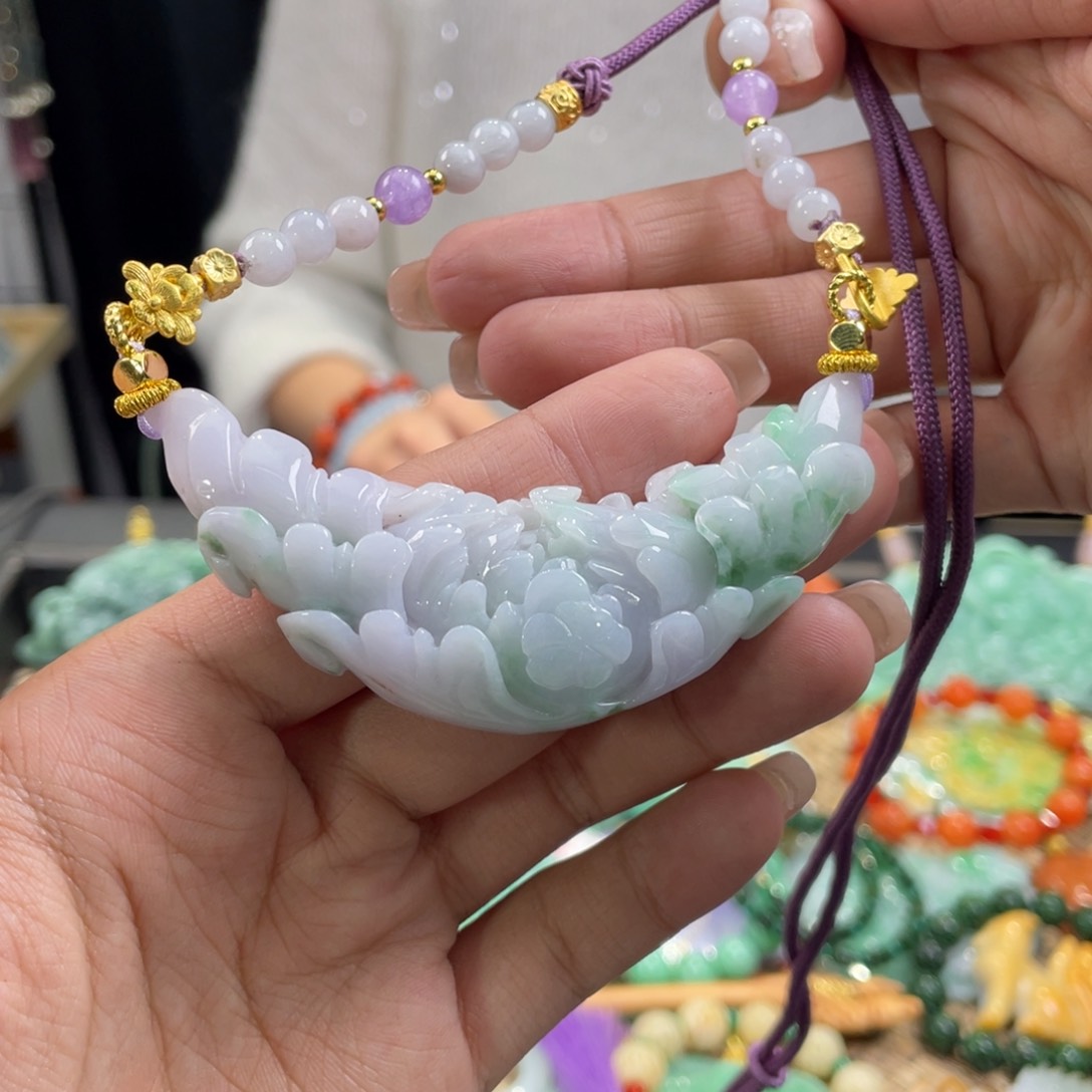 翡翠颈饰未镶嵌代编织