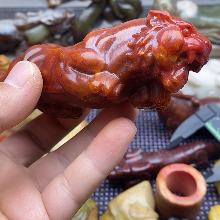 未镶嵌蛇纹石玉颈饰