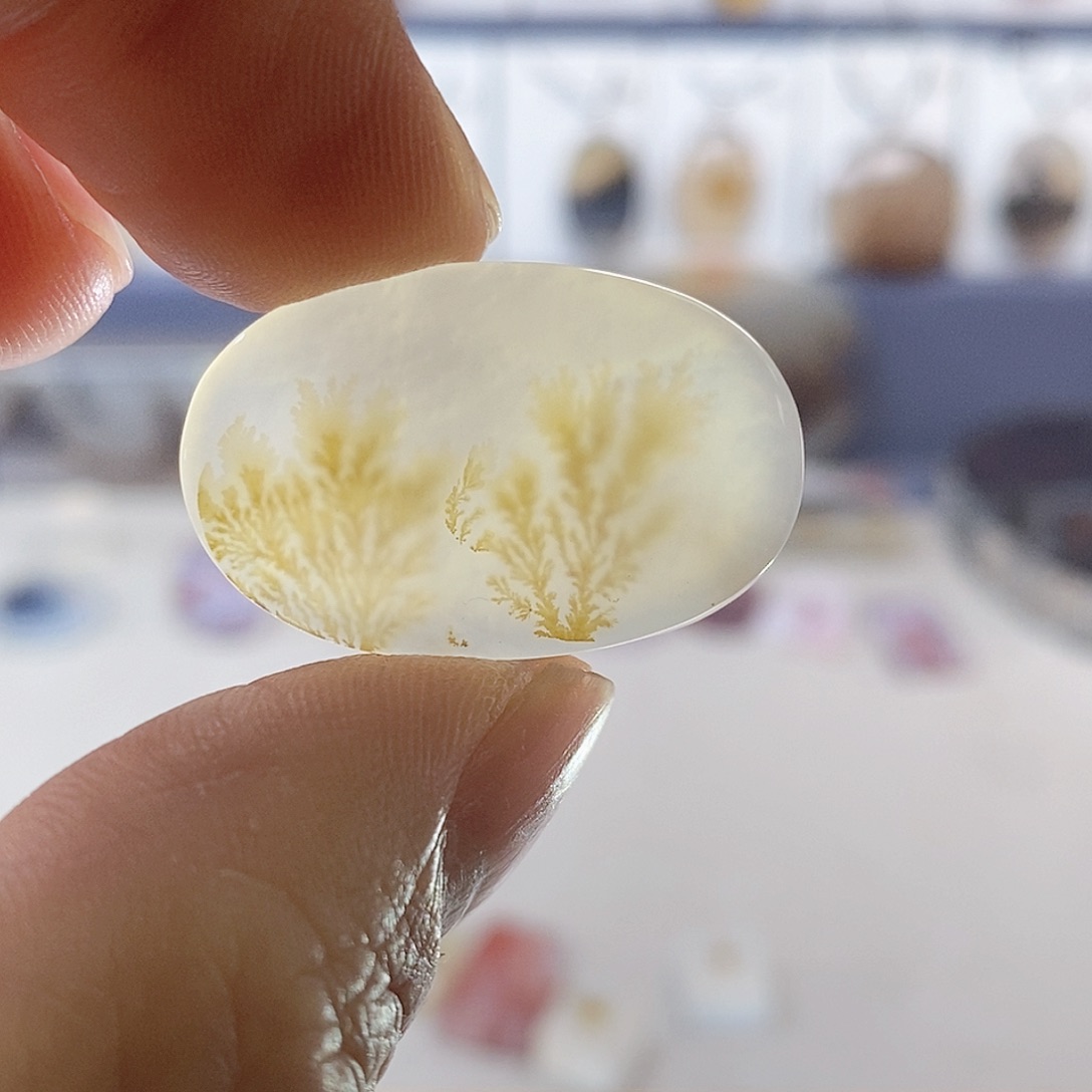 未镶嵌玛瑙/玉髓珠宝奇石