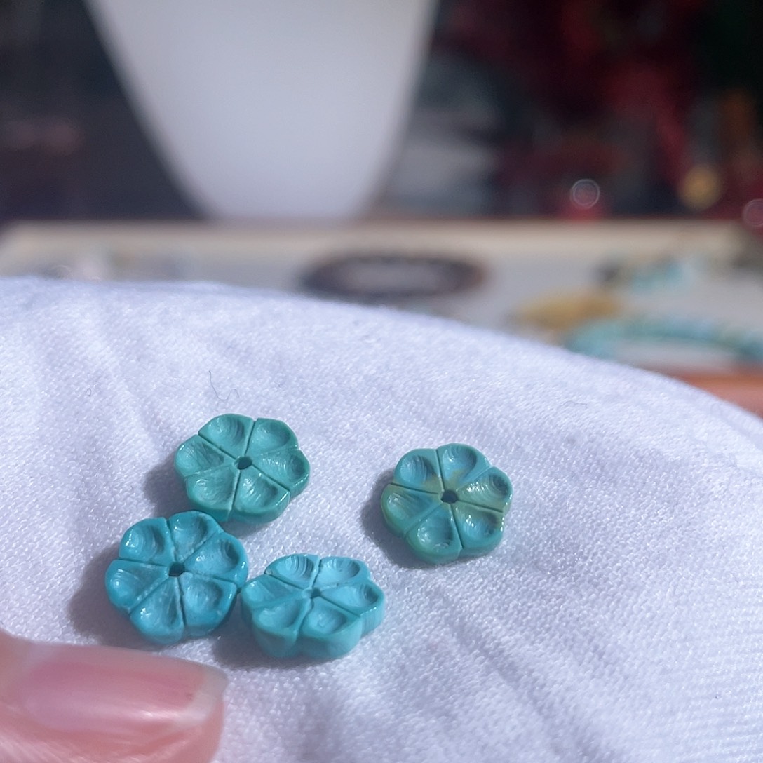 绿松石配饰未镶嵌