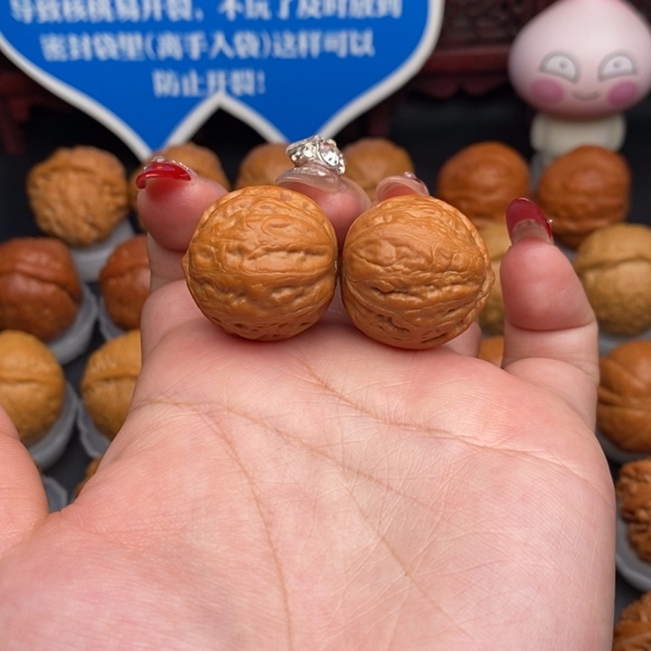 文玩核桃把件小金豆