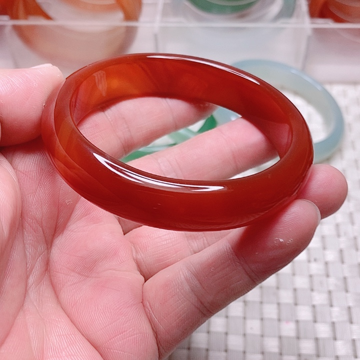 玛瑙/玉髓手镯未镶嵌