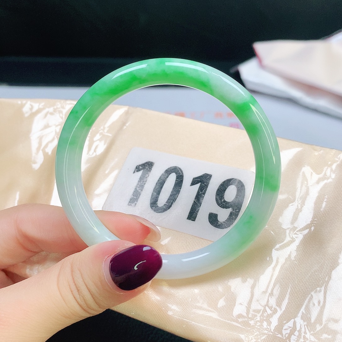 翡翠手镯未镶嵌1019