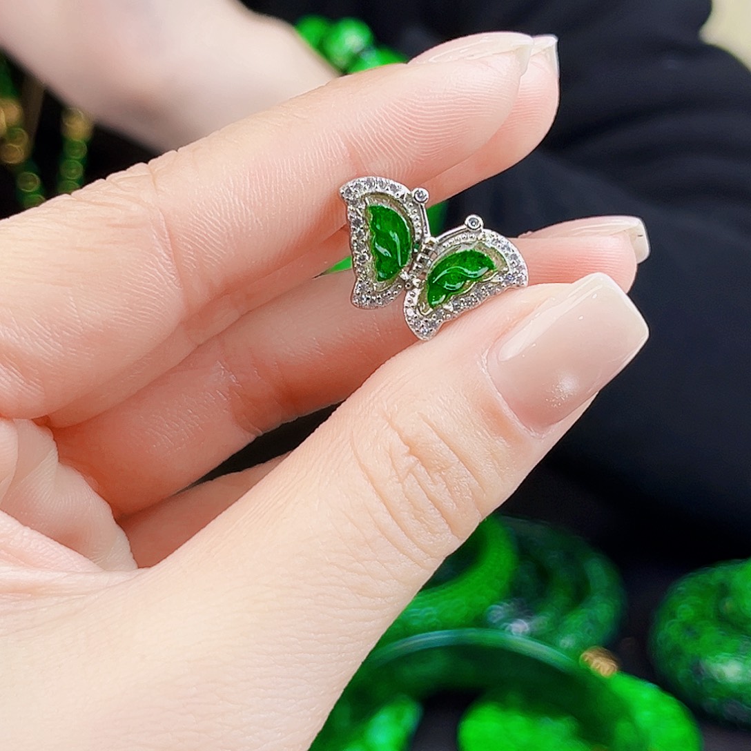 颈饰银S925镶嵌翡翠多样性