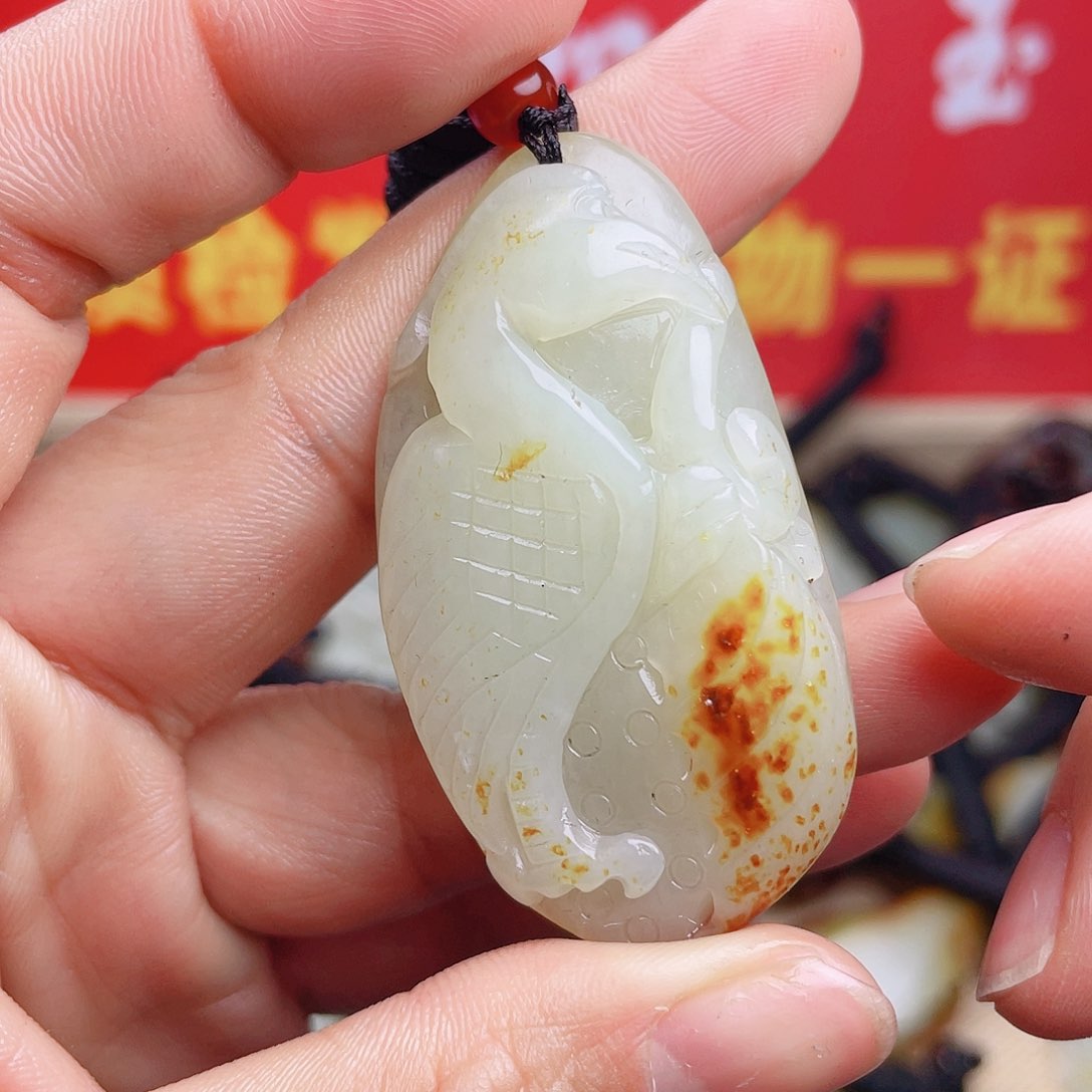 和田玉颈饰未镶嵌