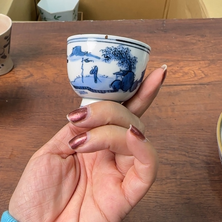 一个陶瓷物件哈哈哈哈