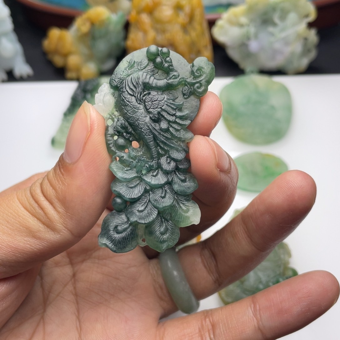 定制翡翠未镶嵌凤凰