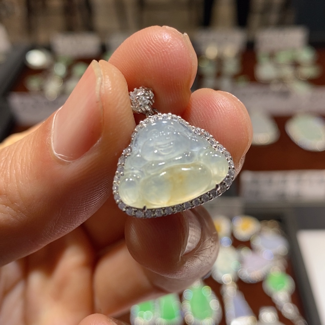 翡翠颈饰银S925镶嵌水润小黄佛