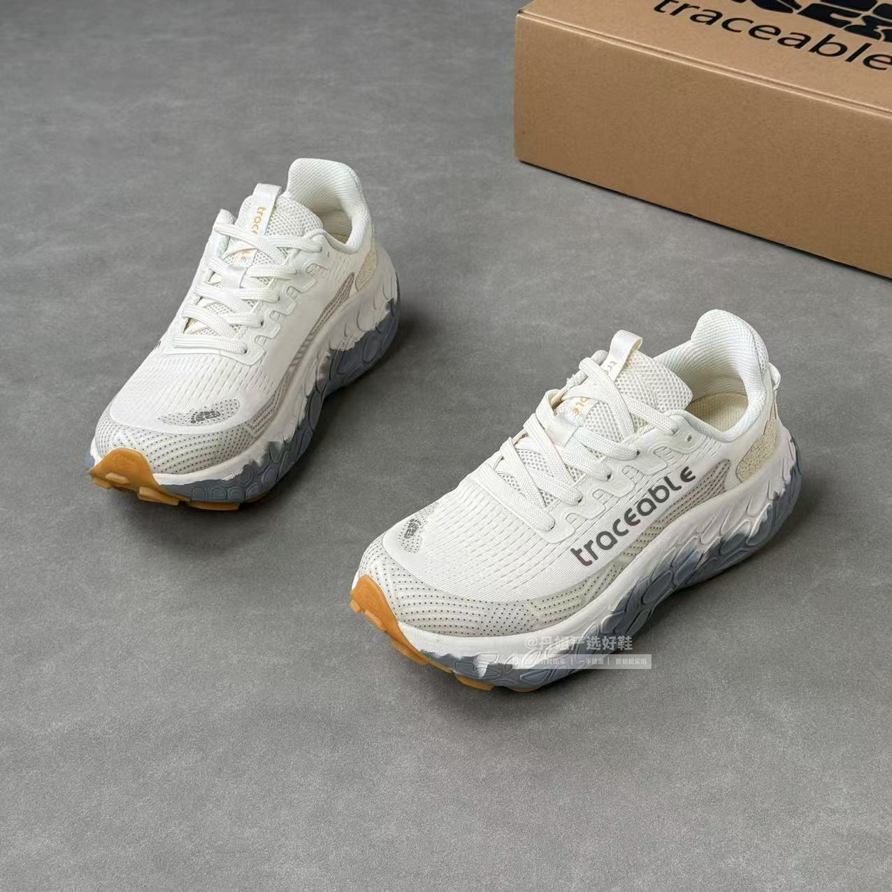高端牛货！ 加拿大厚底宽楦透气越野跑鞋 休闲运动鞋户外跑步鞋